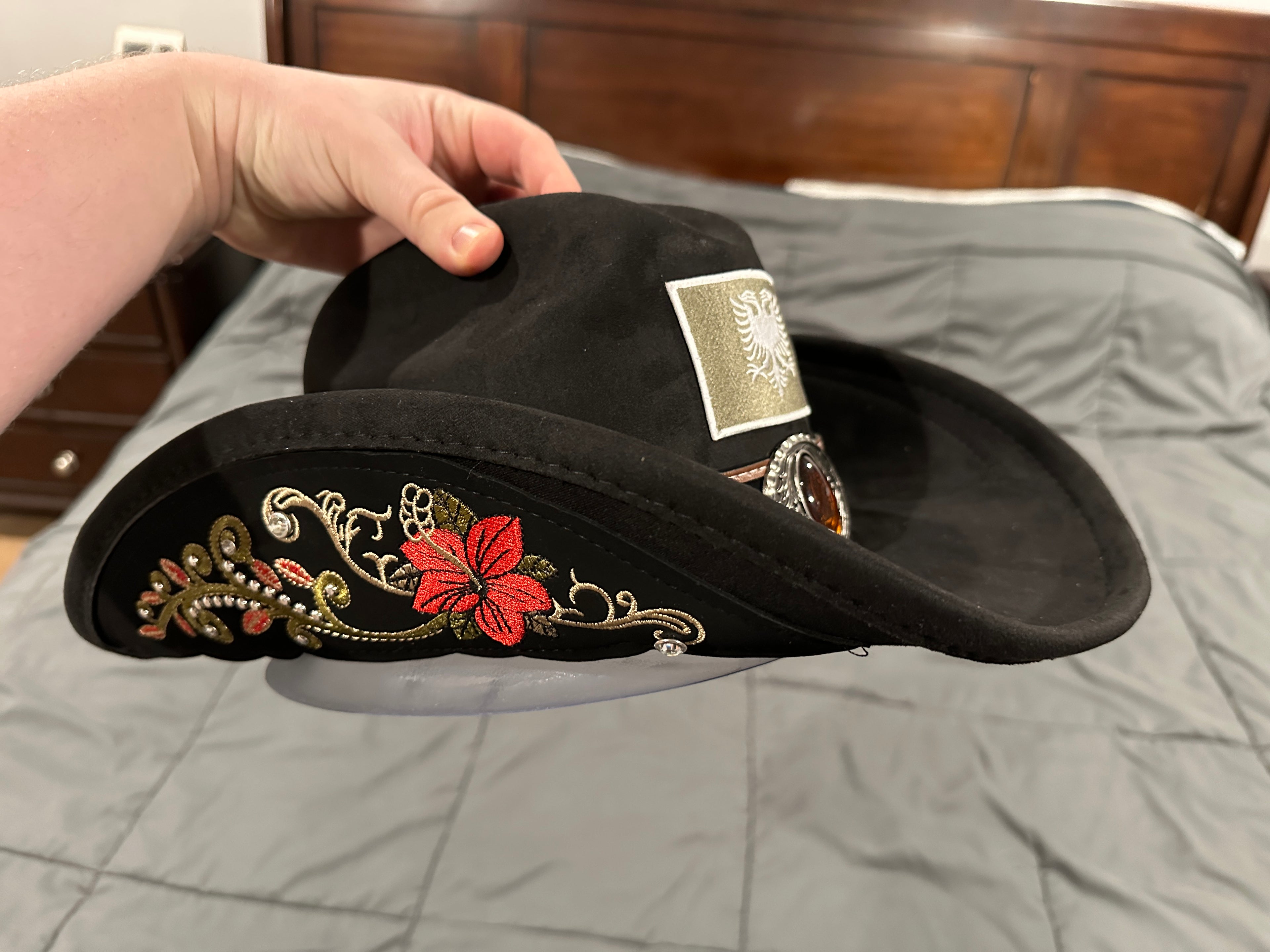 “Lulije” Rose X Gem Albanian Embroidery Royal Wool Cowboy Hat (Black)