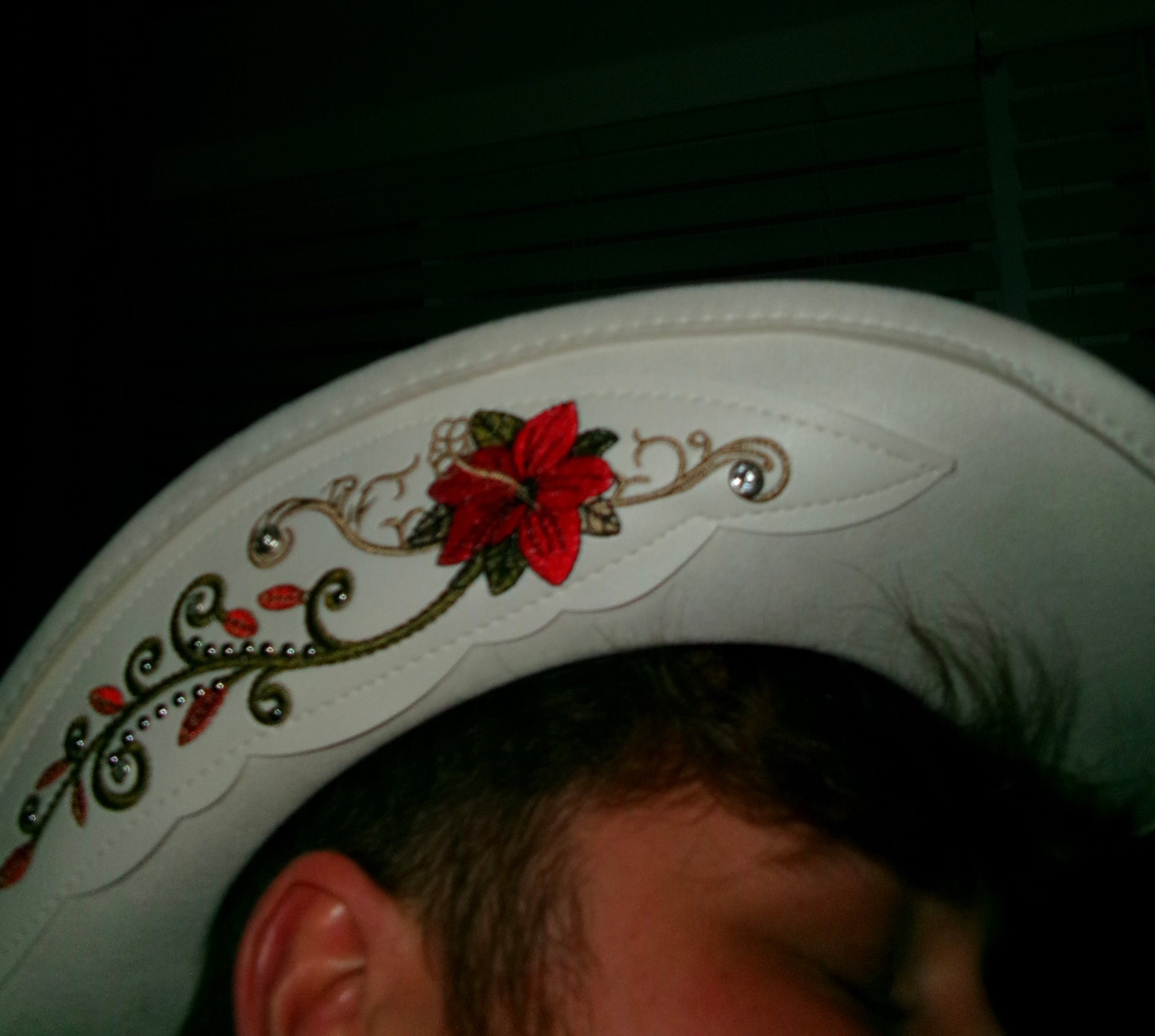 “Lulije” Rose X Gem Albanian Embroidery Royal Wool Cowboy Hat (White)