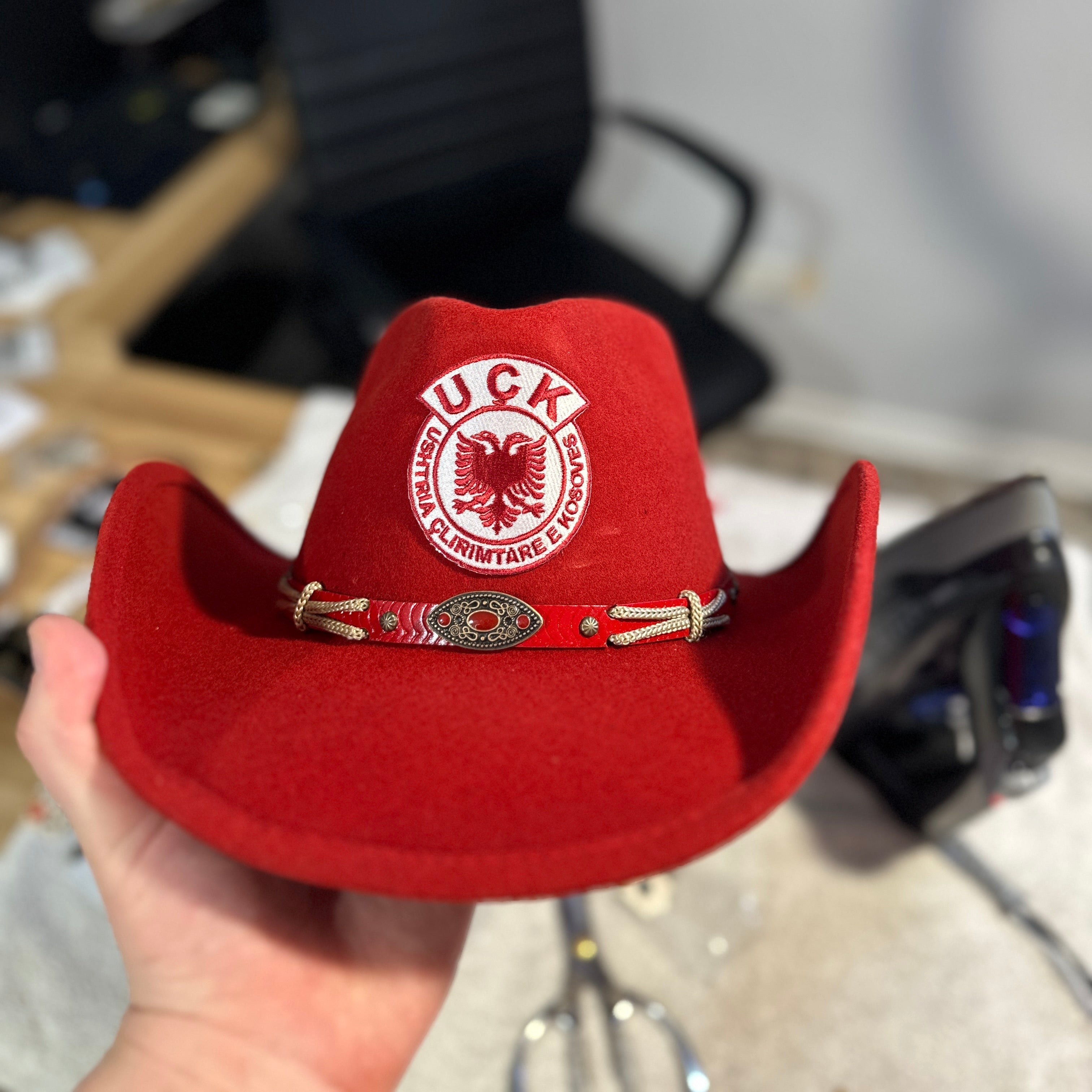 “Revè” Red Albanian UÇK Cowboy Hat