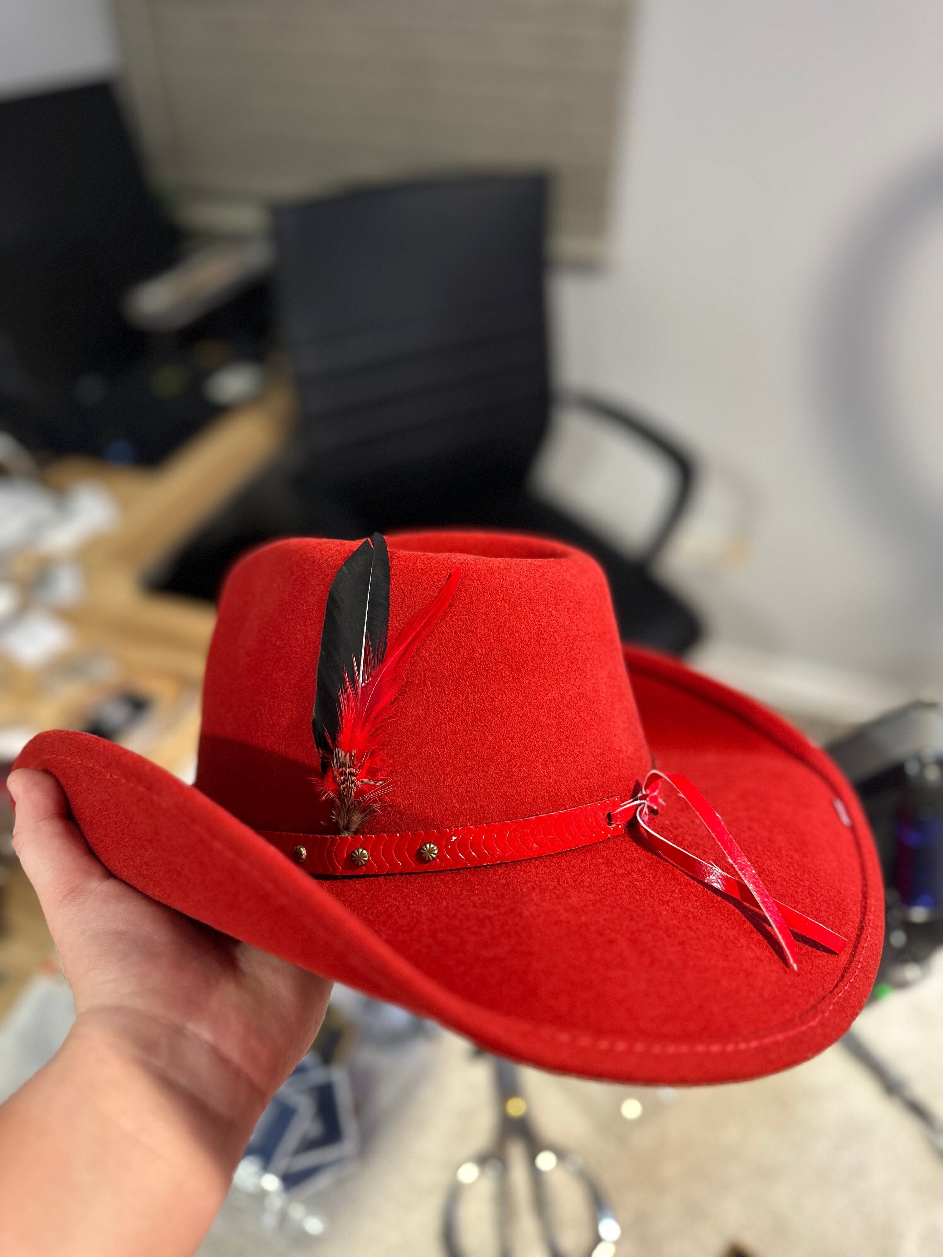 “Revè” Red Albanian UÇK Cowboy Hat